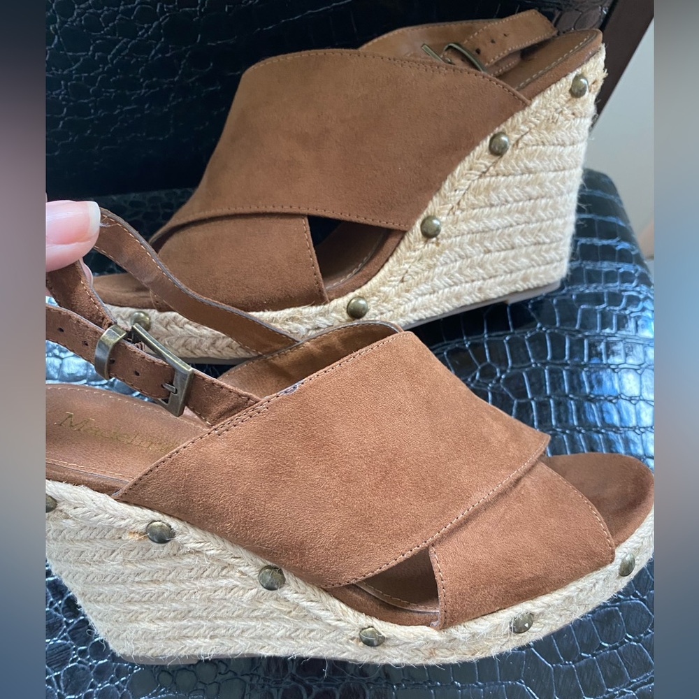 EUC Madeline Stuart espadrille wedge heel sandals